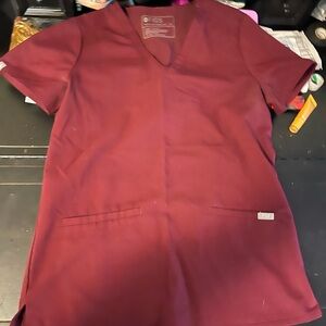 Burgundy XS figs scrub set. regular length joggers. 3 pocket top